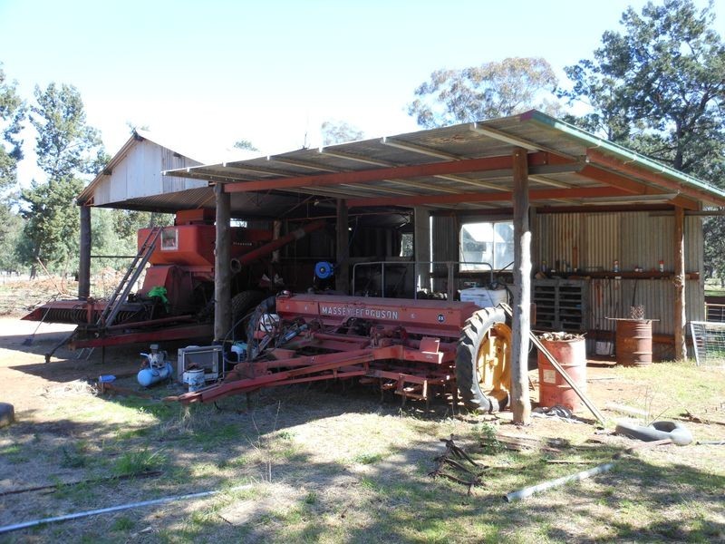 26 Longhurst Rd, Young NSW 2594