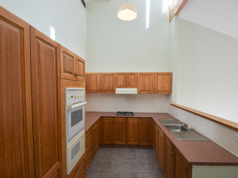 Unit 2/77 Thornhill Street, Young NSW 2594