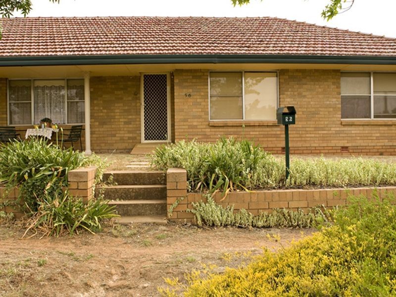 56 NASMYTH STREET, Young NSW 2594