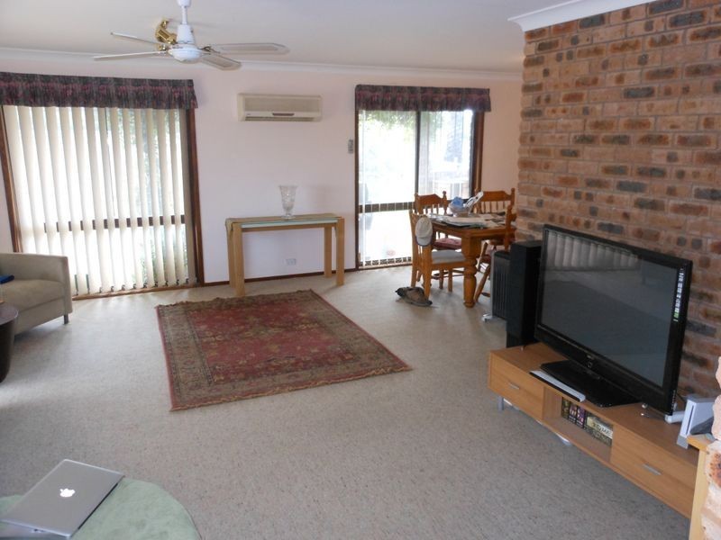 50 Watsons Rd, Young NSW 2594