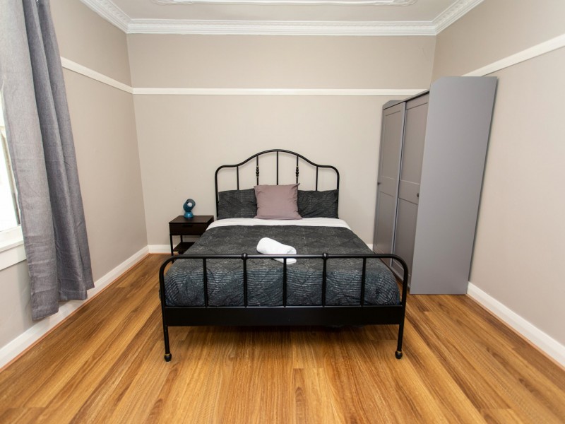 Room 1/12 Spring Street, Young NSW 2594