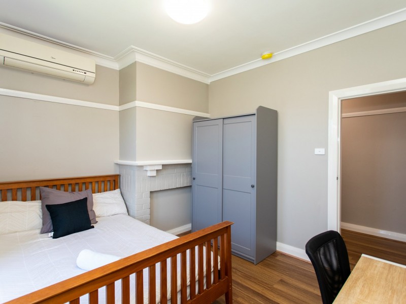 Unit 3/12 Spring Street, Young NSW 2594