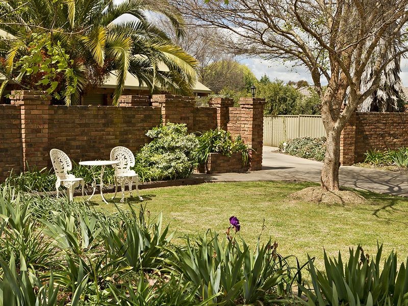 9 McNarry Place, Young NSW 2594