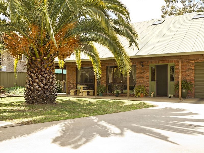 9 McNarry Place, Young NSW 2594