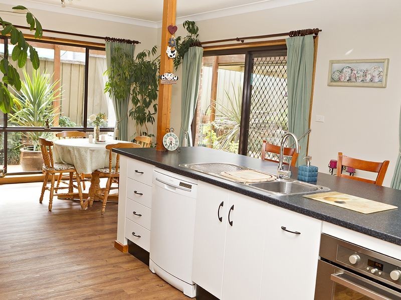 9 McNarry Place, Young NSW 2594