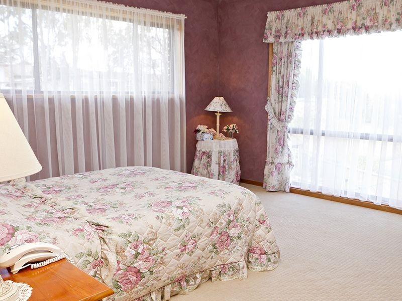 9 McNarry Place, Young NSW 2594
