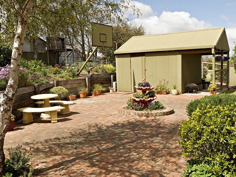 9 McNarry Place, Young NSW 2594