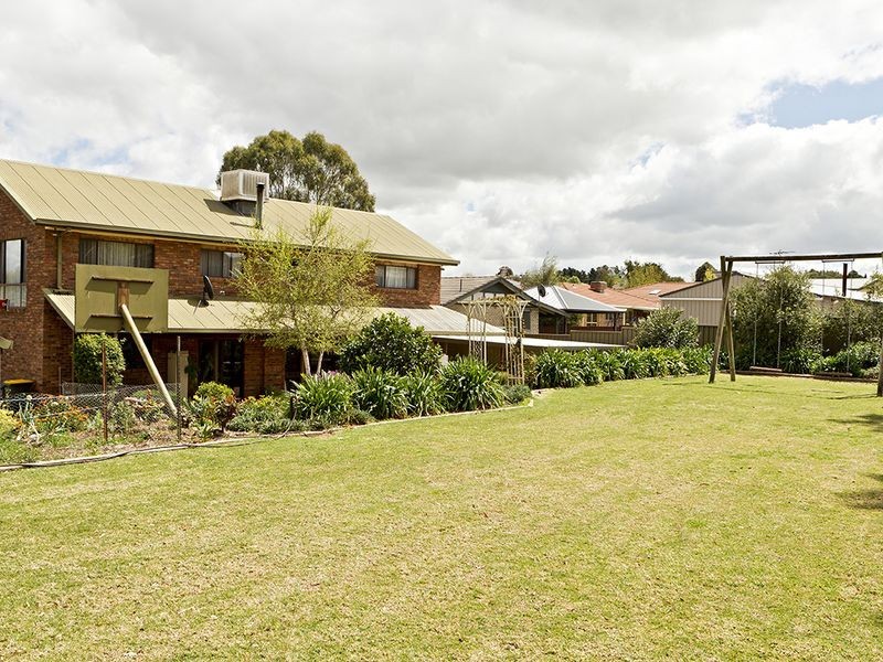9 McNarry Place, Young NSW 2594