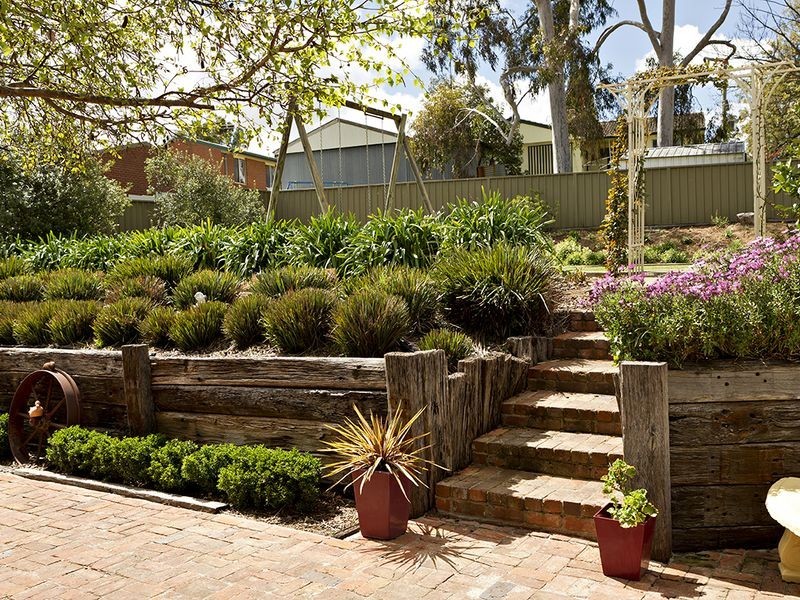 9 McNarry Place, Young NSW 2594