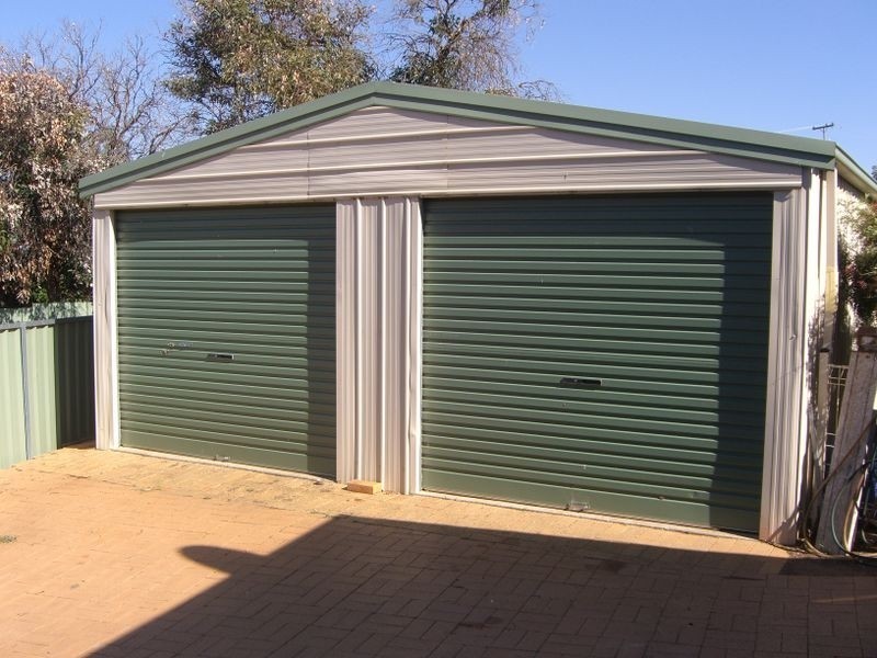 5 Twynam Court, Young NSW 2594