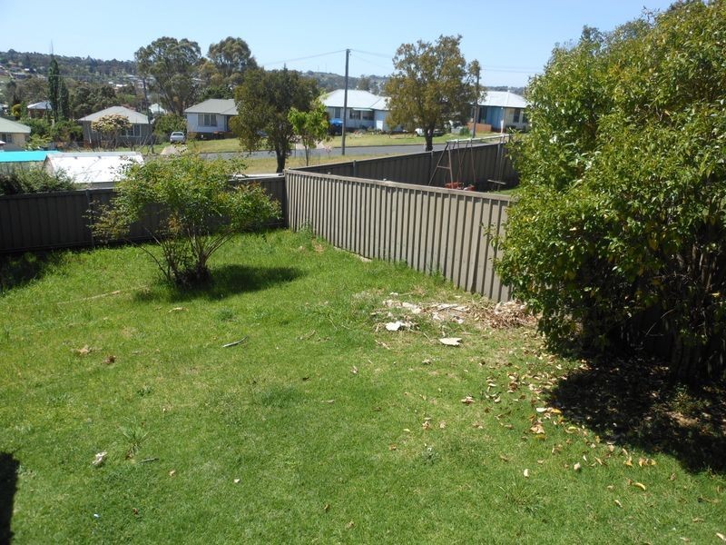 7 Clifton Street, Young NSW 2594