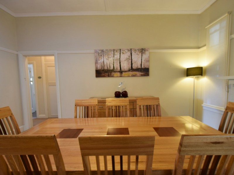 23 Elizabeth Street, Young NSW 2594