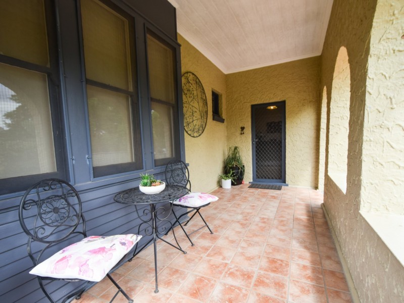 23 Elizabeth Street, Young NSW 2594