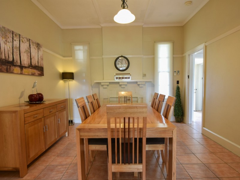 23 Elizabeth Street, Young NSW 2594