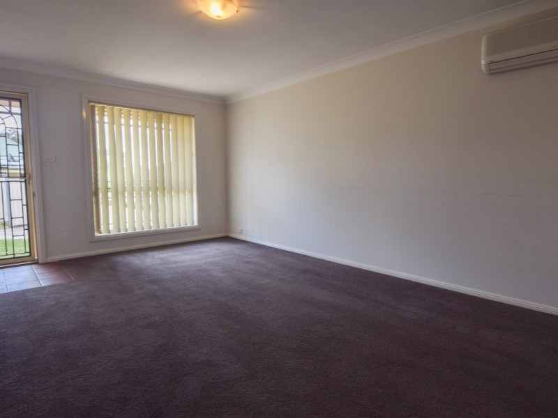 56 Caple Street, Young NSW 2594