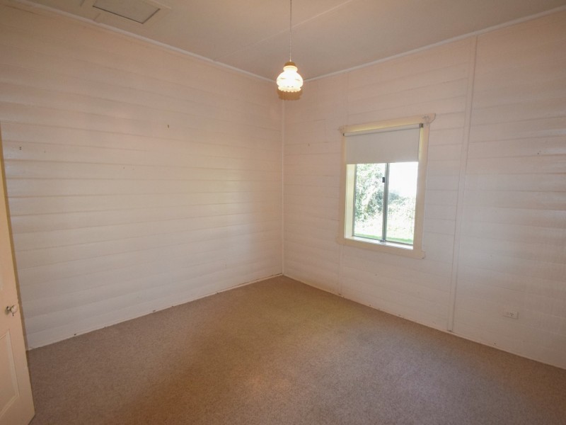 56 Caple Street, Young NSW 2594