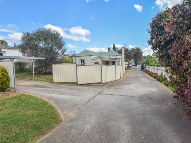 56 Caple Street, Young NSW 2594
