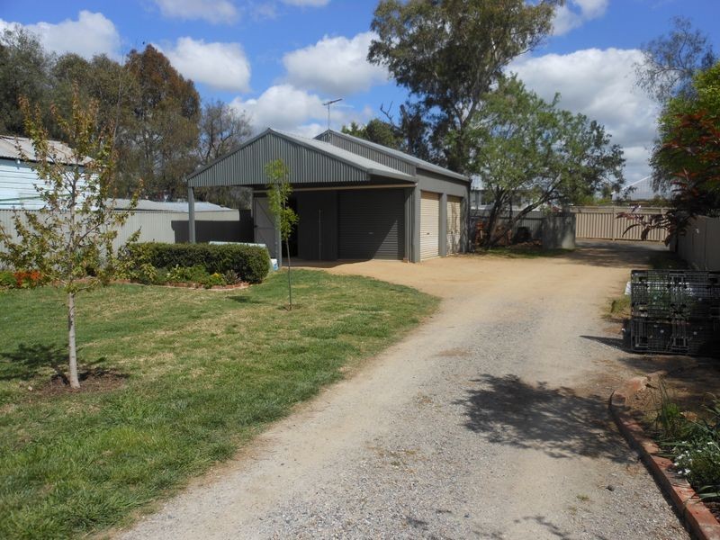 23 Caple Street, Young NSW 2594