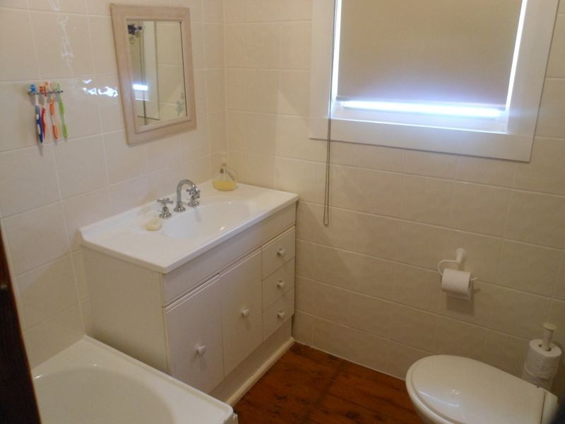 23 Caple Street, Young NSW 2594