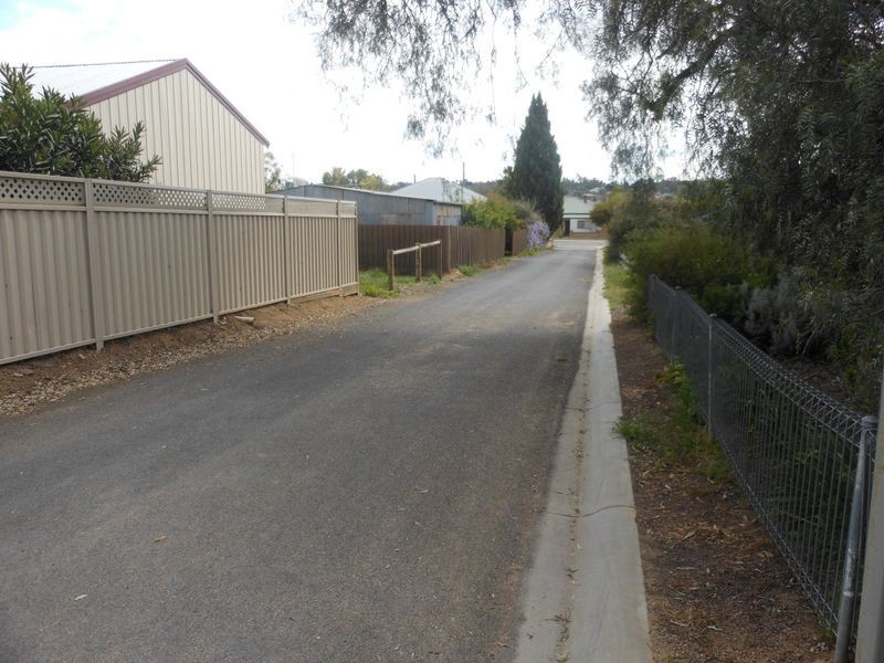 23 Caple Street, Young NSW 2594