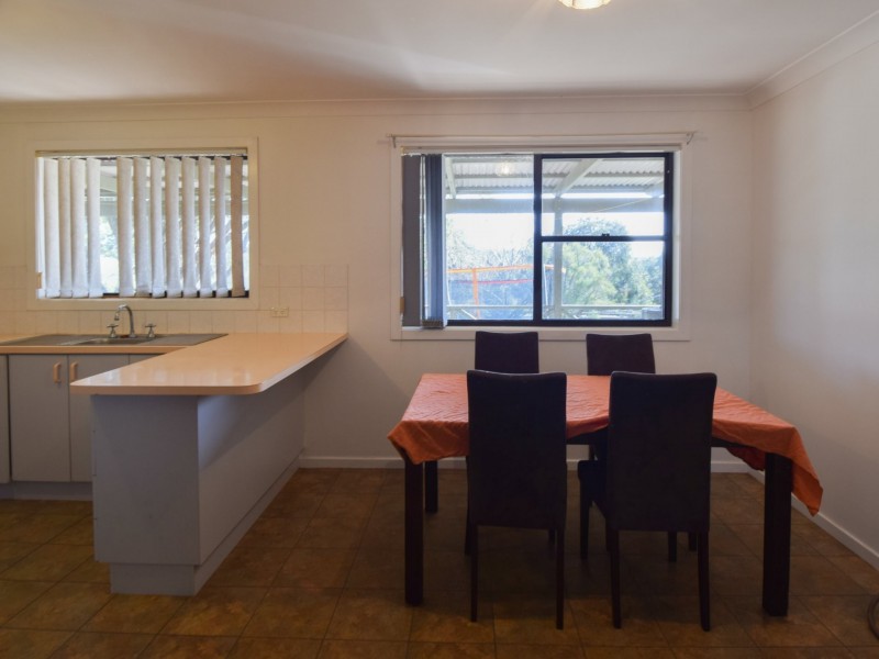 13 Milong Street, Young NSW 2594