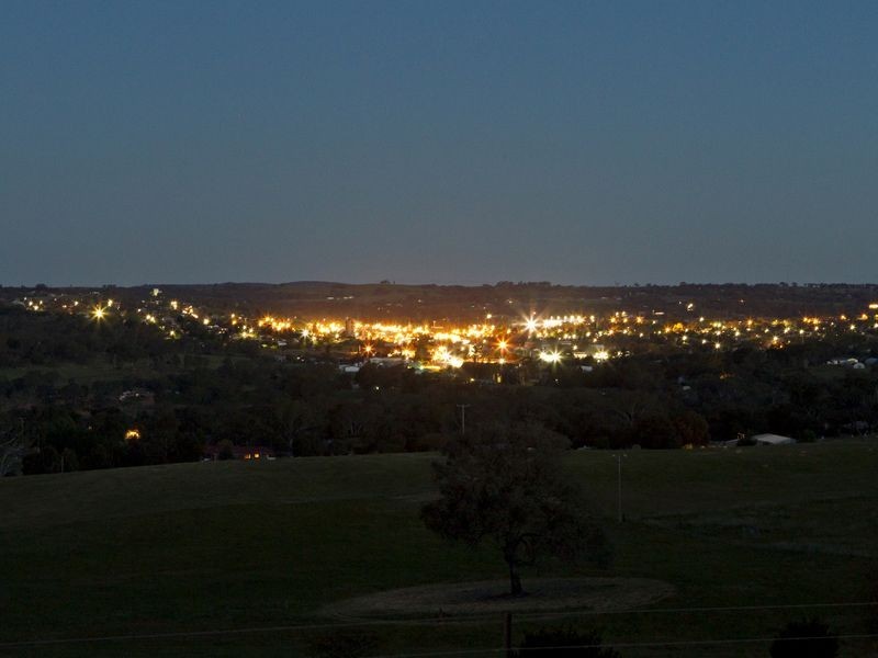 132 Belmore Rd, Young NSW 2594