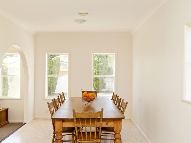 10 Normoyle Cresent, Young NSW 2594