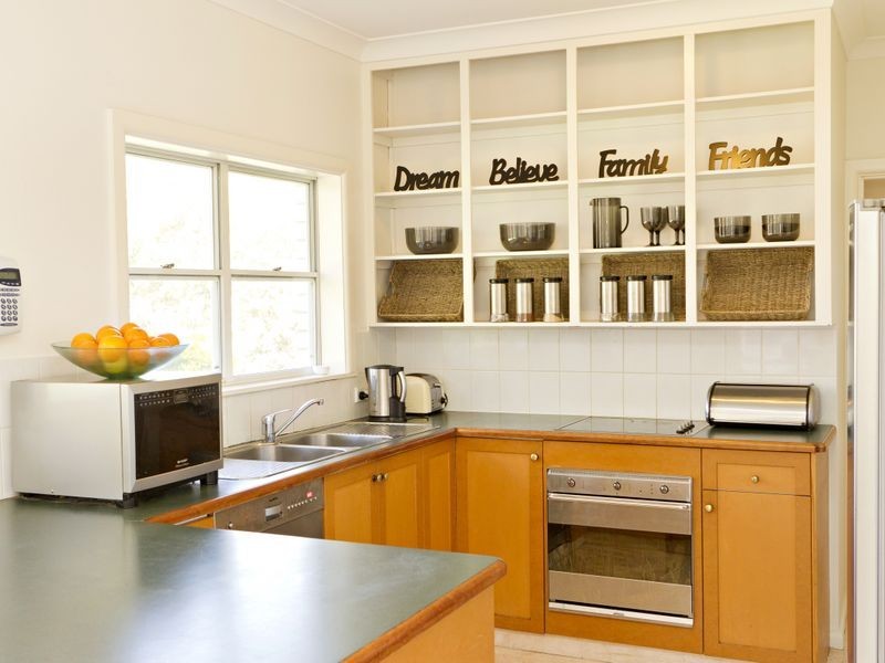 10 Normoyle Cresent, Young NSW 2594