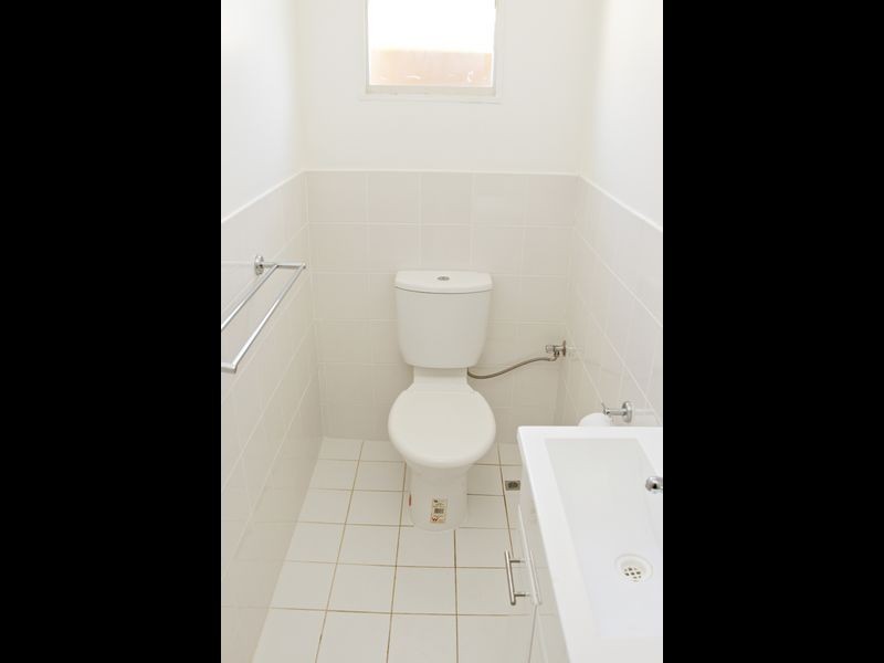 10 Normoyle Cresent, Young NSW 2594