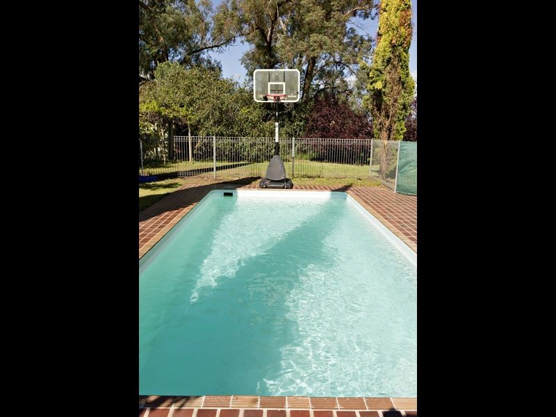 10 Normoyle Cresent, Young NSW 2594