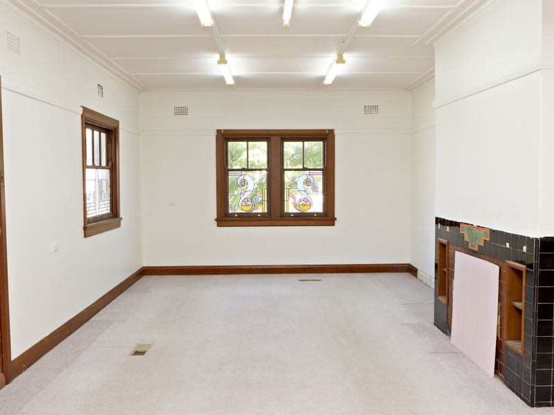 30 Clarke Street, Young NSW 2594