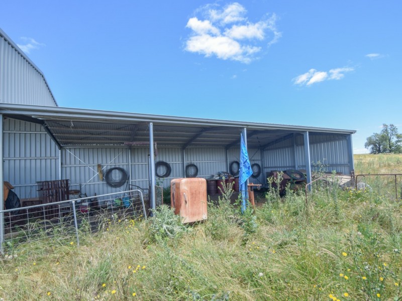 413 Maimuru SS Road Maimuru, Young NSW 2594