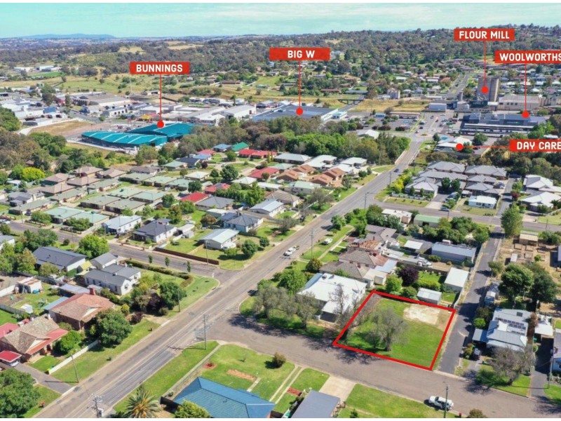 25 Ripon Street, Young NSW 2594