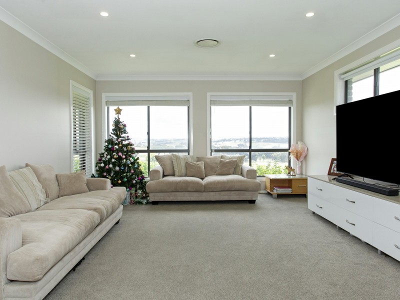 30 Dananbilla Drive, Young NSW 2594