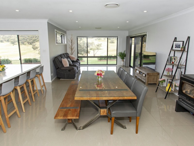 30 Dananbilla Drive, Young NSW 2594