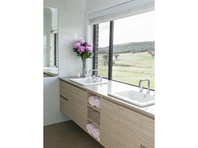 30 Dananbilla Drive, Young NSW 2594