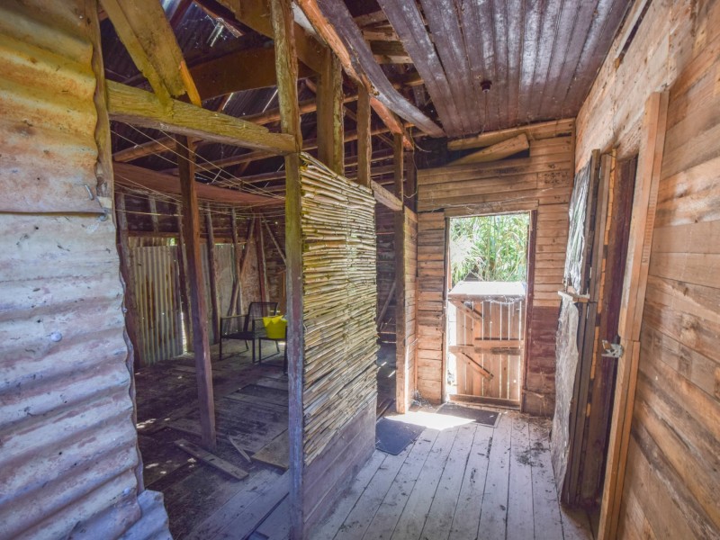 2605 Olympic Highway North, Young NSW 2594