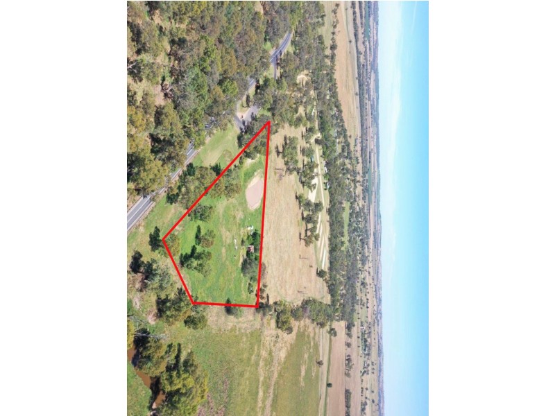 2605 Olympic Highway North, Young NSW 2594