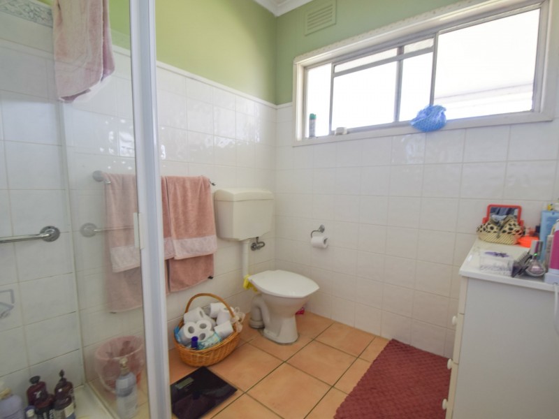 3 Milong Street, Young NSW 2594