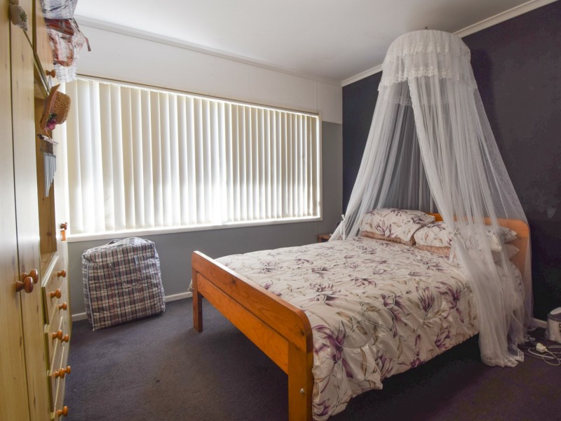 3 Milong Street, Young NSW 2594