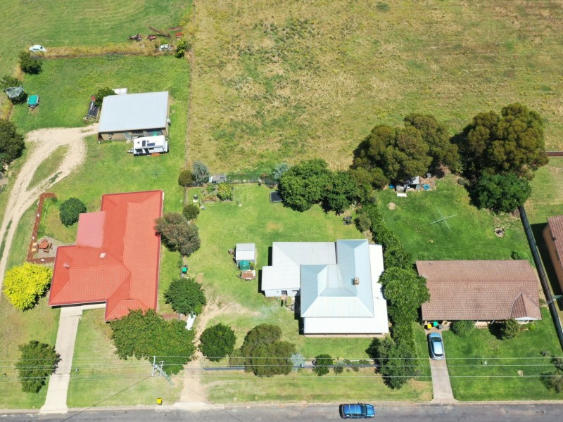 31 Templemore Street, Young NSW 2594