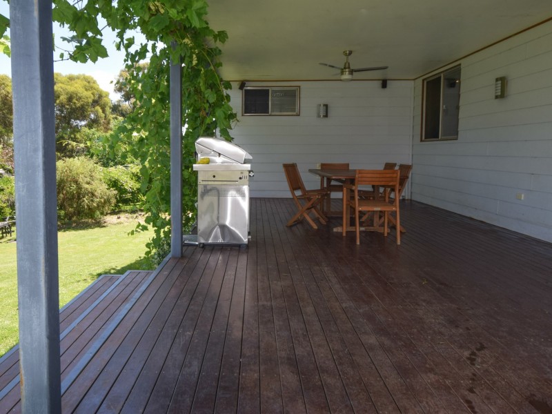 31 Templemore Street, Young NSW 2594