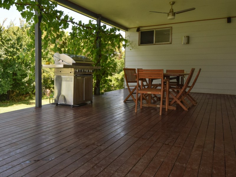 31 Templemore Street, Young NSW 2594