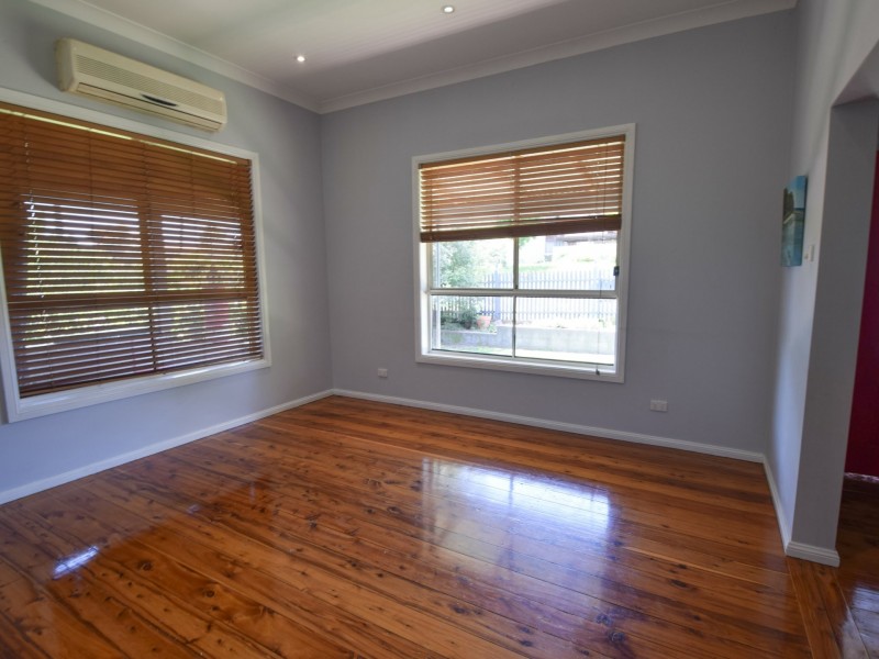 31 Templemore Street, Young NSW 2594