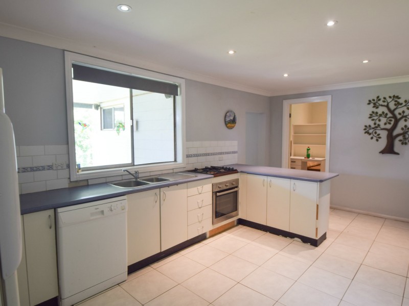 31 Templemore Street, Young NSW 2594