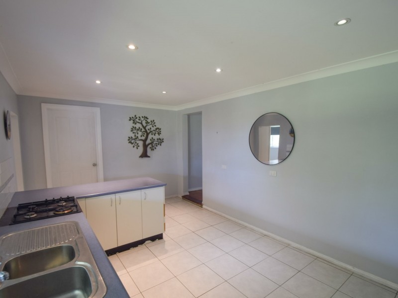 31 Templemore Street, Young NSW 2594