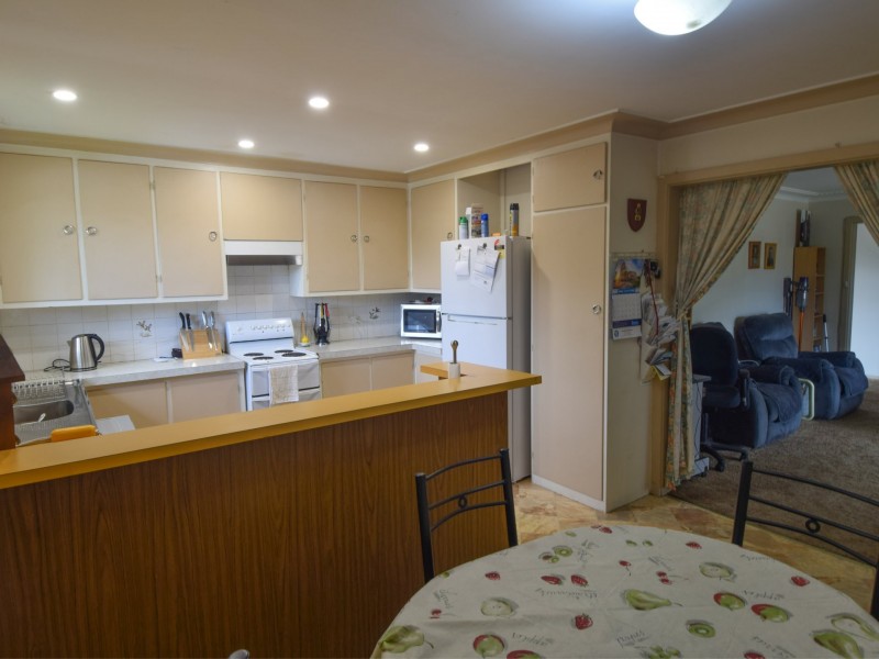 52 Brock Street, Young NSW 2594