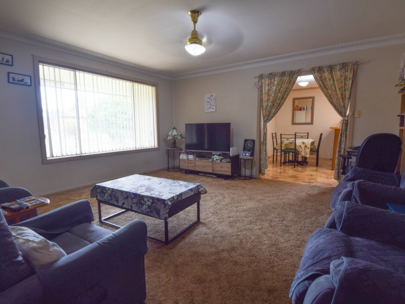 52 Brock Street, Young NSW 2594