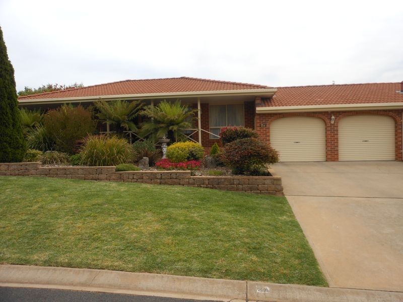 2A Jim Anderson Avenue, Young NSW 2594