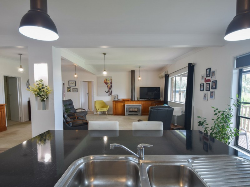 7 Watson Street, Young NSW 2594